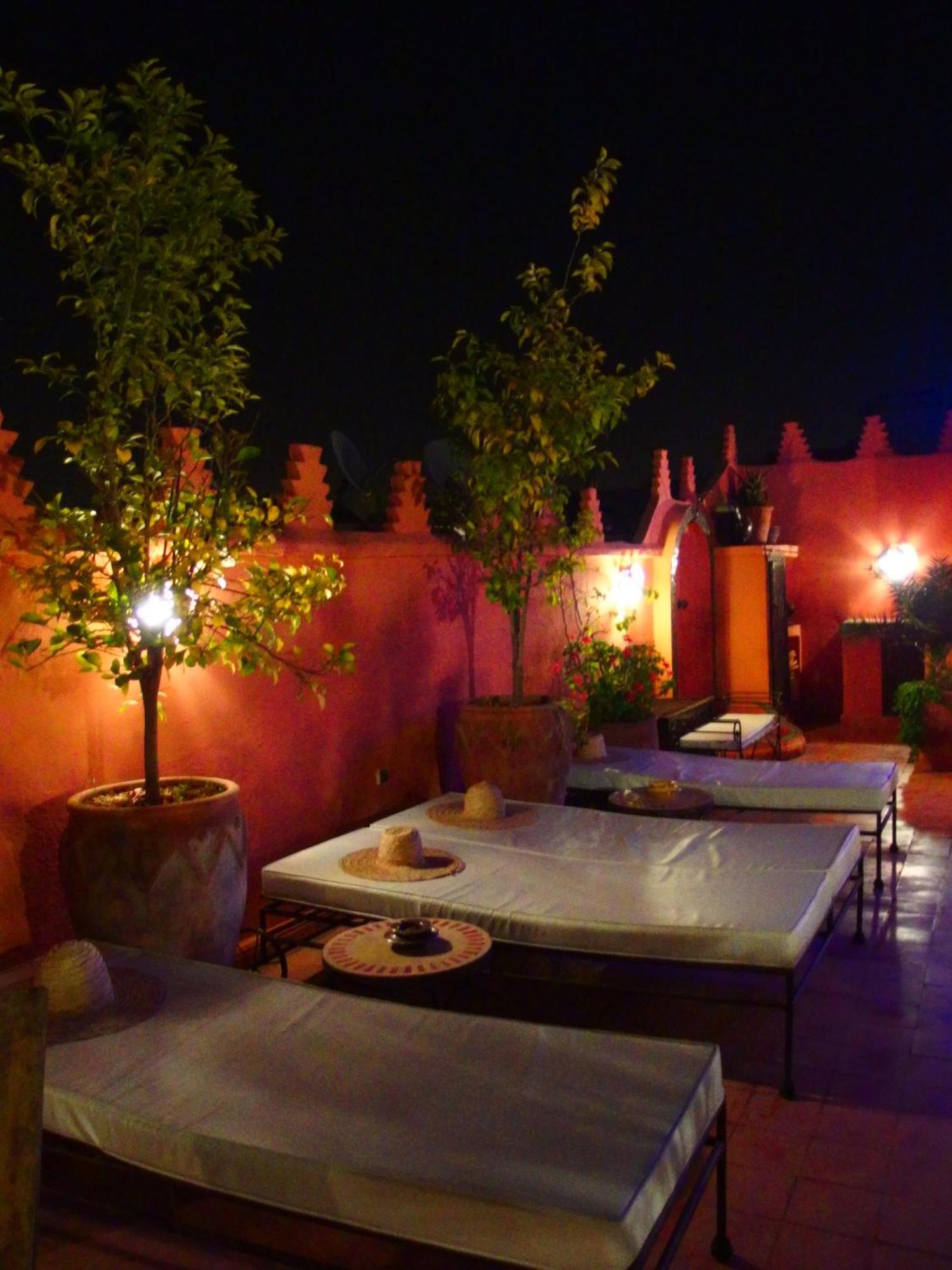 Riad Les Nuits De Marrakech Marrakesh Exterior photo A hammam in Marrakech, Morocco