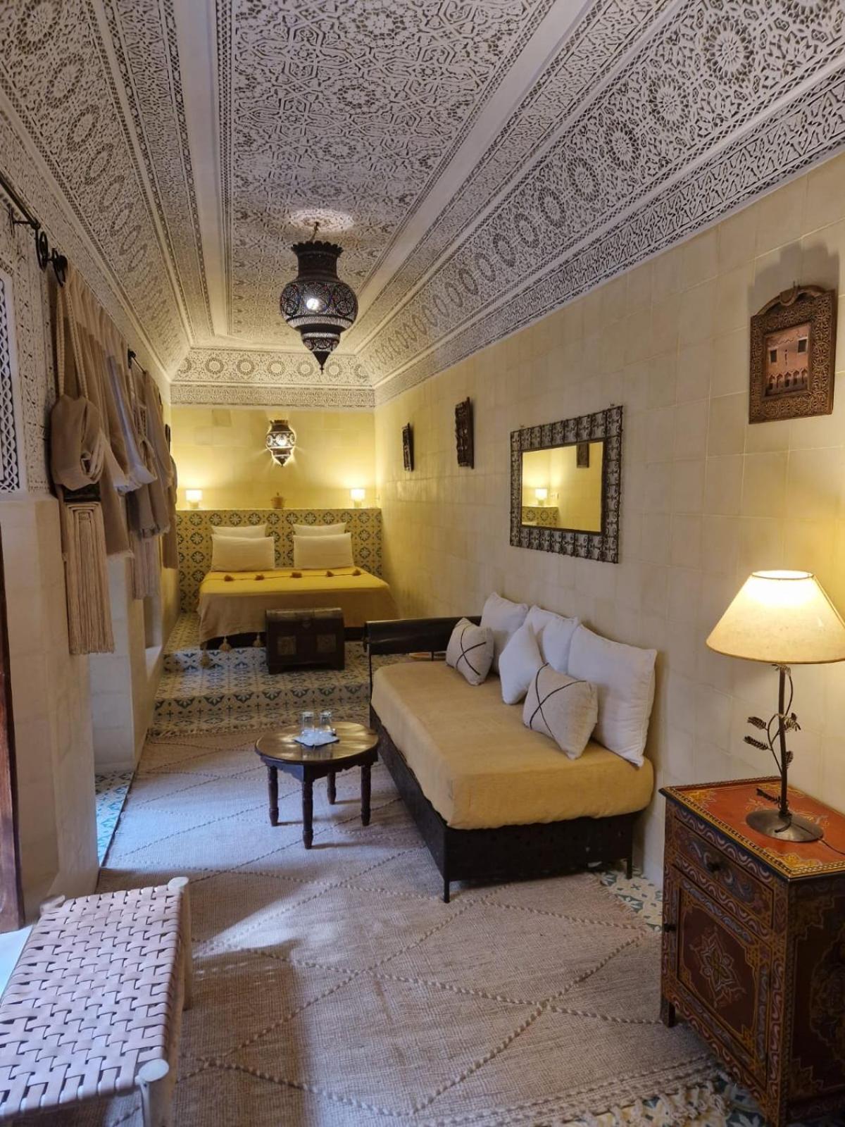 Riad Les Nuits De Marrakech Marrakesh Exterior photo A room at the hotel